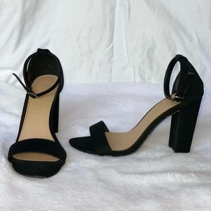 7.5 open toe heels